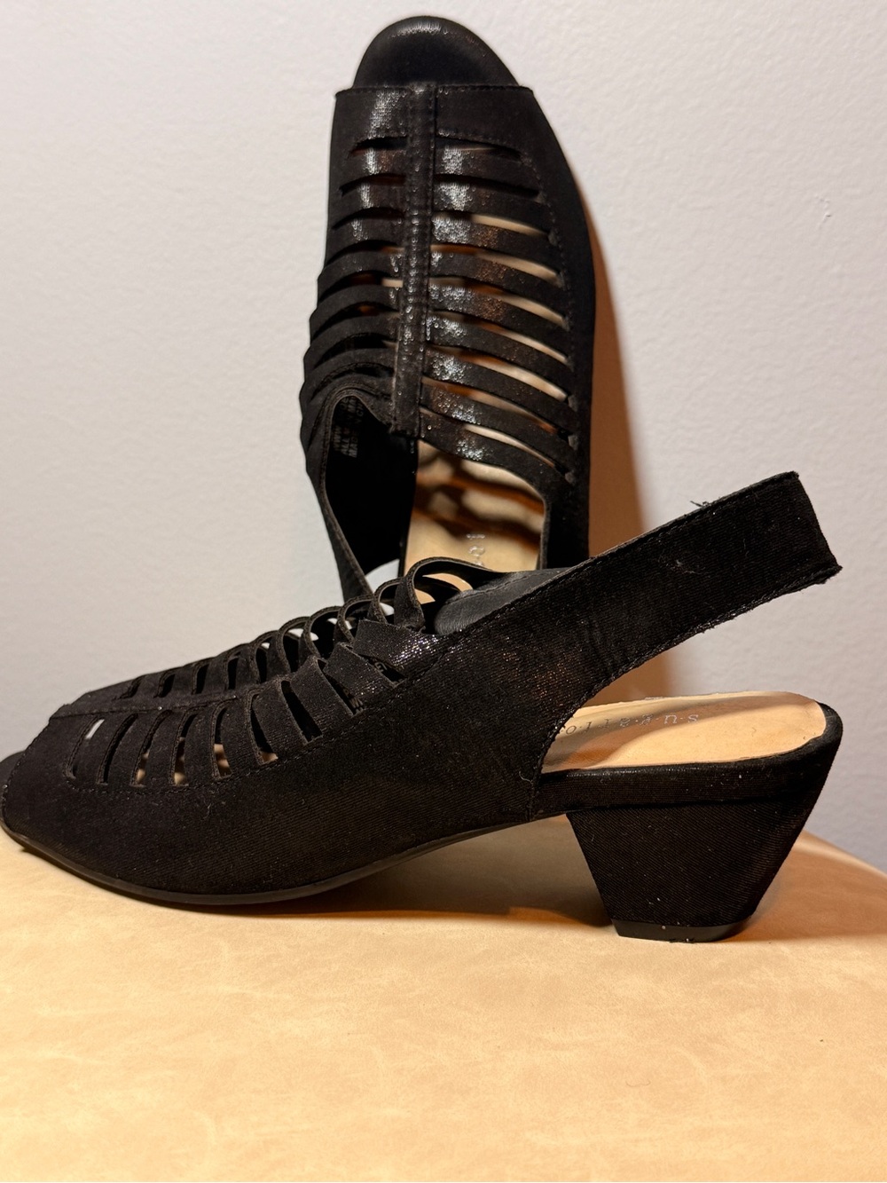 Black Cutout Slingback Low Heel Sandals